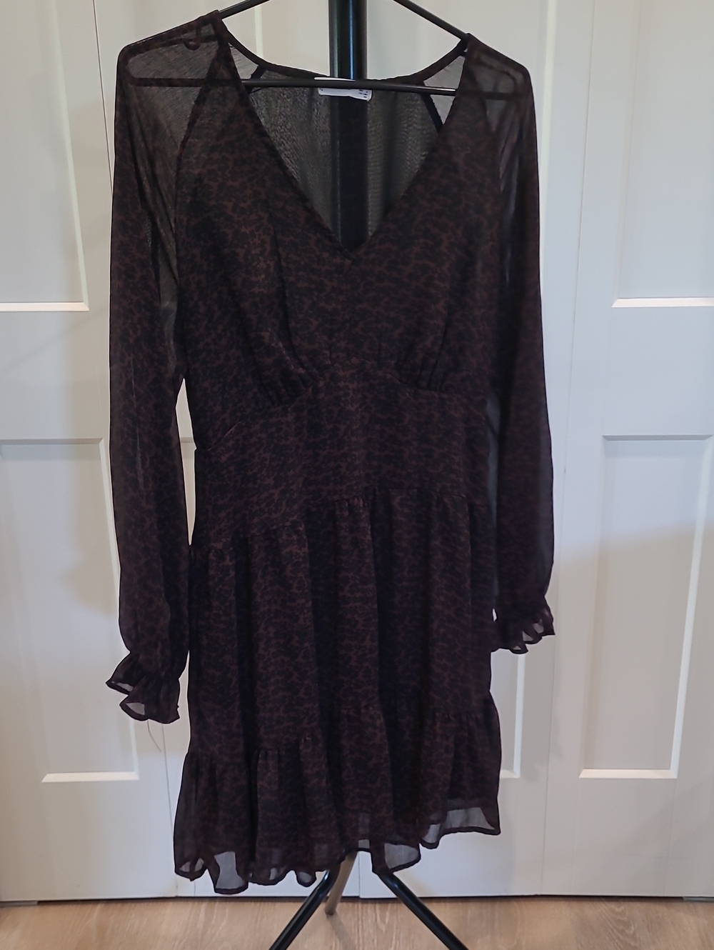 Women's Black Brown Sheer Long-Sleeve V-Neck Dress